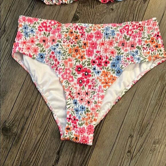 SHEIN Pink and Orange Bandeau Bikini Swimwear - Picture 3 of 8